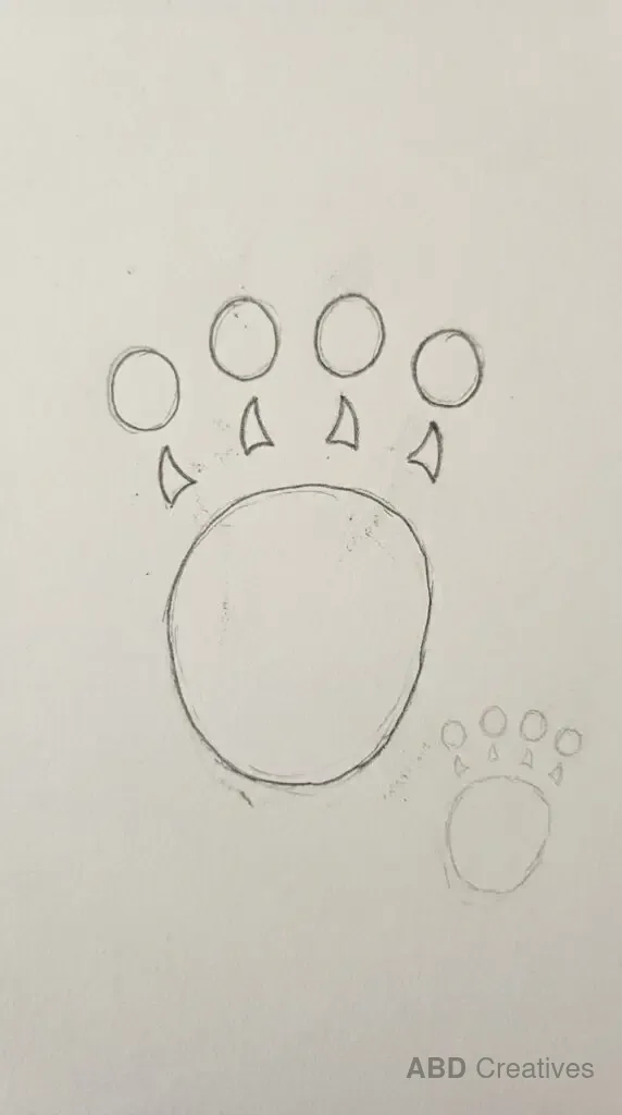 Bear Paw Print Outline